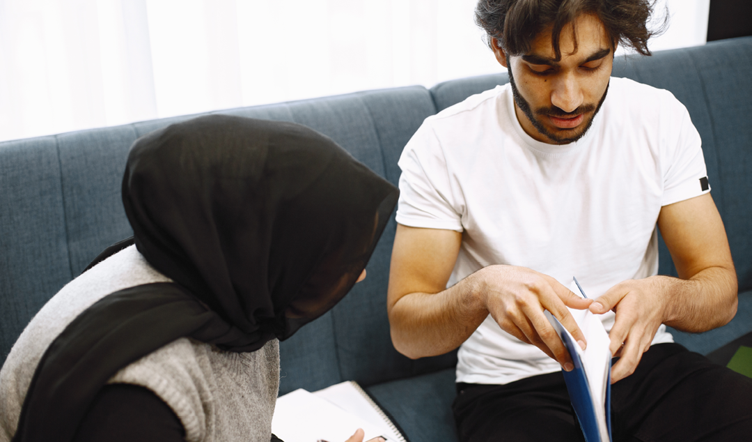 two people reading books